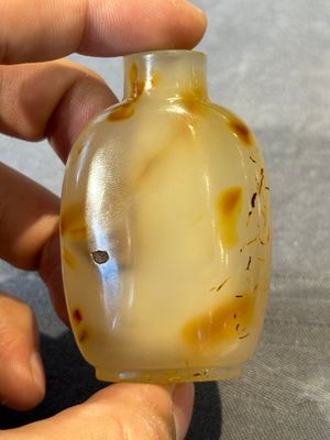 Five Chinese agate snuff bottles, 19/20th C. — foto 11