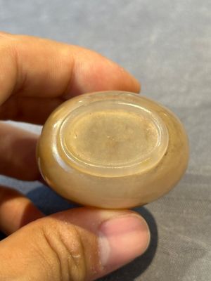 Five Chinese agate snuff bottles, 19/20th C. — foto 18