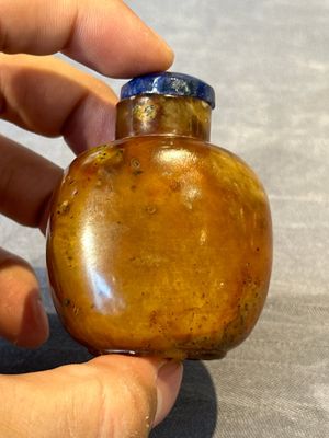 Five Chinese agate snuff bottles, 19/20th C. — foto 29