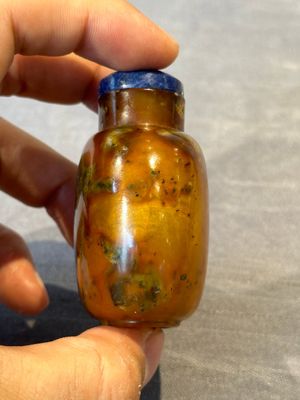 Five Chinese agate snuff bottles, 19/20th C. — foto 30