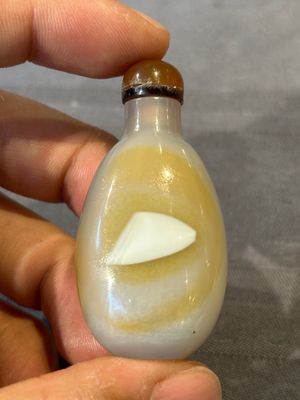 Five Chinese agate snuff bottles, 19/20th C. — foto 4