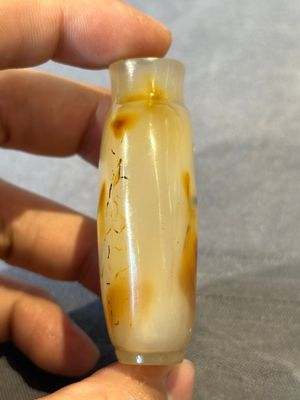Five Chinese agate snuff bottles, 19/20th C. — foto 10