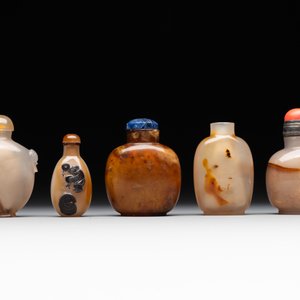 Five Chinese agate snuff bottles, 19/20th C. — foto 2