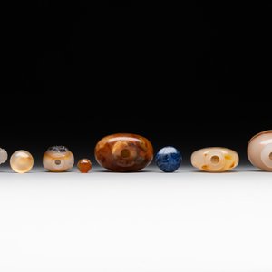 Five Chinese agate snuff bottles, 19/20th C. — foto 6