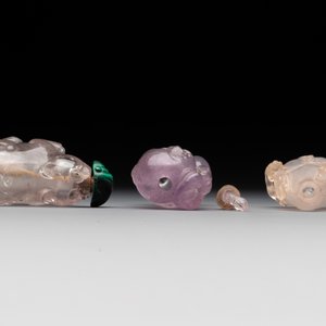 Five Chinese amethyst animal-form snuff bottles, 19/20th C. — photo 5