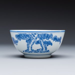 Five Chinese and Japanese blue and white wares and a cloisonné vase — foto 8