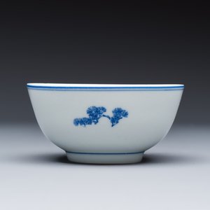 Five Chinese and Japanese blue and white wares and a cloisonné vase — foto 9