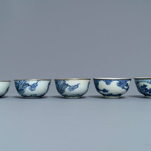 Five Chinese blue and white 'Bleu de Hue' Vietnamese market bowls, Nei Fu marks, 19th C. — photo 5