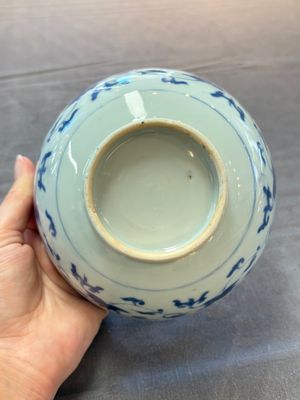 Five Chinese blue and white bowls, Kangxi and later — 照片 29