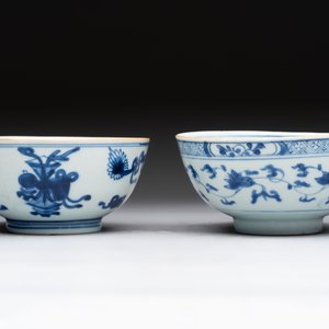 Five Chinese blue and white bowls, Kangxi and later — 照片 3