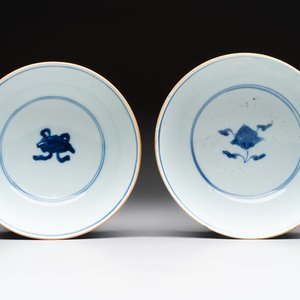 Five Chinese blue and white bowls, Kangxi and later — 照片 6