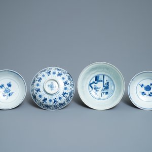 Five Chinese blue and white bowls, Kangxi/Yongzheng — photo 6