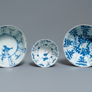 Five Chinese blue and white bowls, Wanli — photo 6