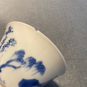 Five Chinese blue and white cups and saucers, Chenghua mark, Kangxi — photo 26