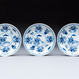 Five Chinese blue and white cups and saucers, Kangxi mark, 19th C. — 照片 2