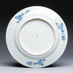 Five Chinese blue and white dishes with ladies in a garden — photo 11