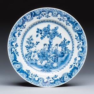 Five Chinese blue and white dishes with ladies in a garden — photo 10
