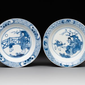 Five Chinese blue and white 'elegant beauty and boy' cups and saucers, Chenghua mark, Kangxi — photo 9
