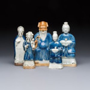 Five Chinese blue and white figures, Qianlong/Jiaqing — photo 1