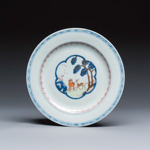 Five Chinese blue and white, gilt- and iron-red-decorated 'Deer' plates — photo 6