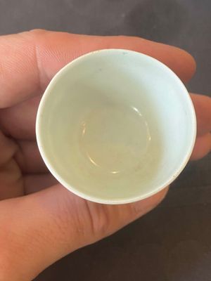 Five Chinese blue and white 'Hatcher cargo' stem cups with dragons, Transitional period — photo 17
