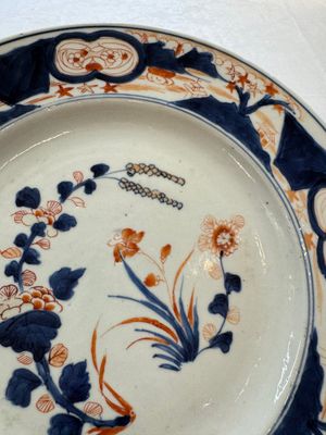 Five Chinese blue and white, Imari-style and famille rose wares, 18th C. — photo 18