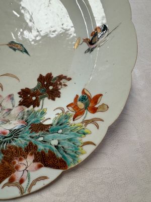 Five Chinese blue and white, Imari-style and famille rose wares, 18th C. — photo 8