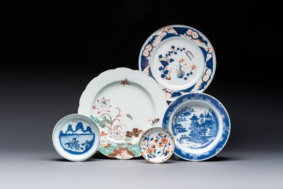 Five Chinese blue and white, Imari-style and famille rose wares, 18th C.