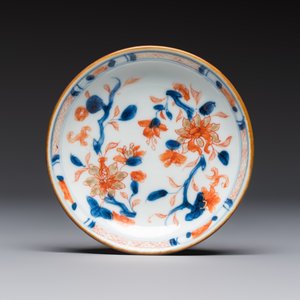 Five Chinese blue and white, Imari-style and famille rose wares, 18th C. — photo 2