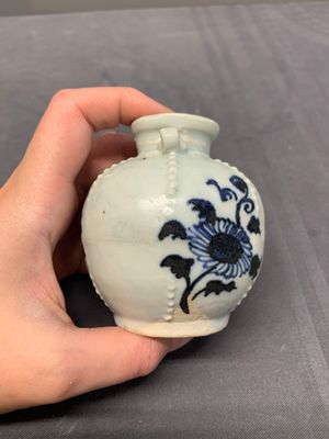 Five Chinese blue and white jarlets and three russet-splashed Longquan celadon jarlets, Yuan/Ming — photo 27