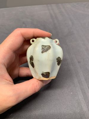 Five Chinese blue and white jarlets and three russet-splashed Longquan celadon jarlets, Yuan/Ming — photo 10