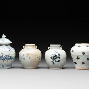 Five Chinese blue and white jarlets and three russet-splashed Longquan celadon jarlets, Yuan/Ming — photo 2