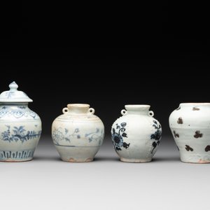Five Chinese blue and white jarlets and three russet-splashed Longquan celadon jarlets, Yuan/Ming — photo 3