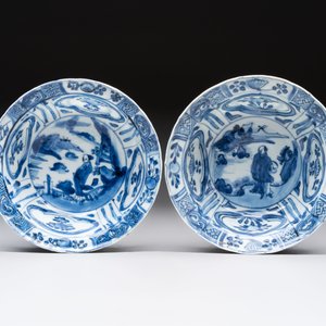 Five Chinese blue and white 'klapmuts' bowls with figural design, Wanli — photo 13