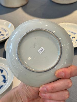 Five Chinese blue and white ko-sometsuke ‘prawn’ plates for the Japanese market, Tianqi — 照片 3