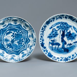 Five Chinese blue and white kraak porcelain dishes with deer and grasshoppers, Wanli — photo 4