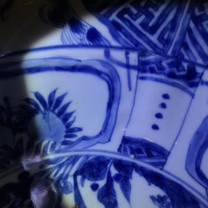 Five Chinese blue and white plates and bowls, Wanli, Tianqi and Transitional period — photo 22