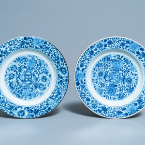 Five Chinese blue and white plates and one in famille verte, Kangxi — 照片 2