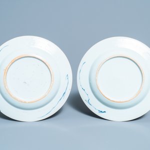 Five Chinese blue and white plates and one in famille verte, Kangxi — 照片 3