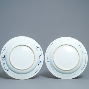 Five Chinese blue and white 'Romance of the Western Chamber' dishes, Kangxi/Yongzheng — photo 5
