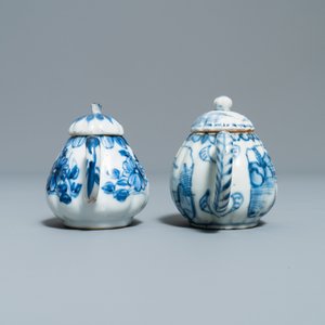 Five Chinese blue and white teapots and covers, Kangxi — photo 15