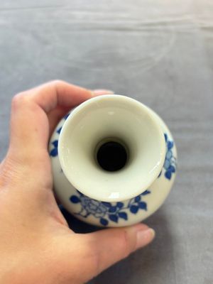 Five Chinese blue and white vases, jade 玉 marks, Kangxi and later — 照片 11
