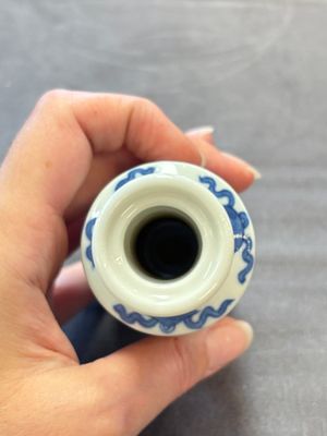 Five Chinese blue and white vases, jade 玉 marks, Kangxi and later — 照片 17