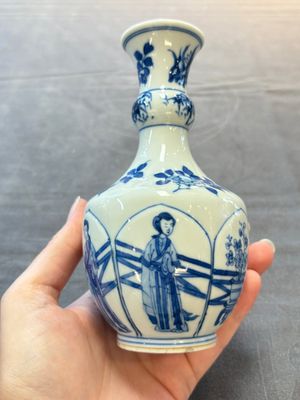 Five Chinese blue and white vases, jade 玉 marks, Kangxi and later — 照片 9