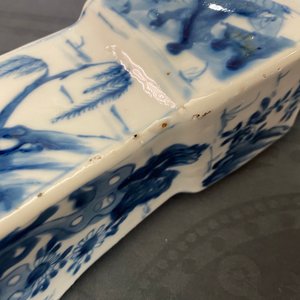 Five Chinese blue and white vases, Kangxi — photo 19