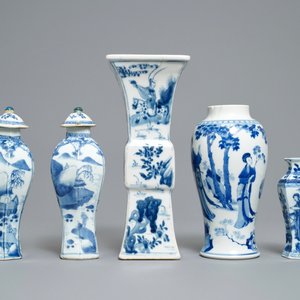 Five Chinese blue and white vases, Kangxi — photo 4