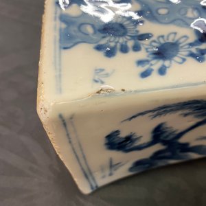 Five Chinese blue and white vases, Kangxi — photo 17