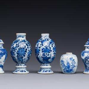 Five Chinese blue and white vases, Kangxi — photo 2