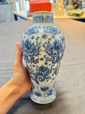 Five Chinese blue and white vases, Kangxi/Qianlong — 照片 17