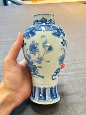 Five Chinese blue and white vases, Kangxi/Qianlong — 照片 24